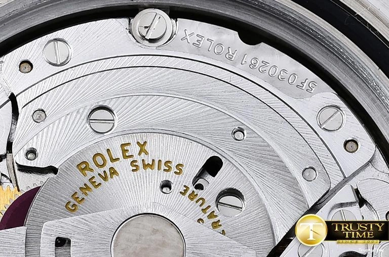 0304 ROLSD061 – SeaDweller UrbanChic 1020